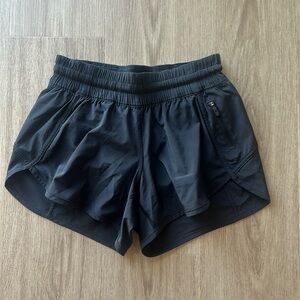 Lululemon Tracker Short V *4" in Black